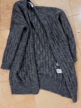 Gran Sasso 
Lightweight cardigan